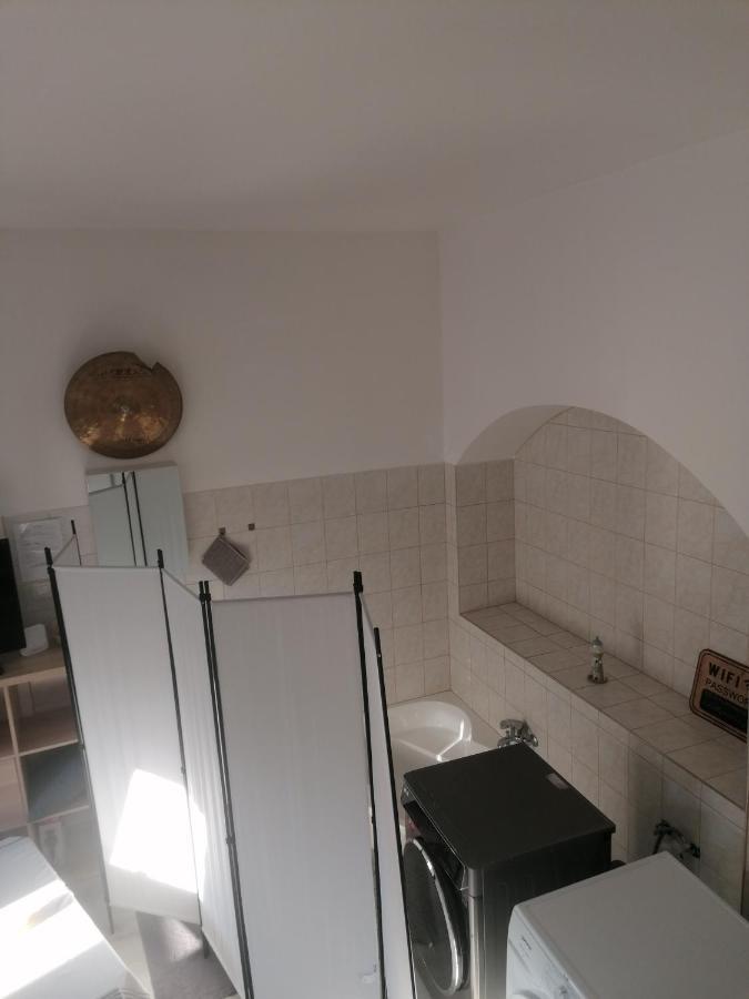 Ujkapu Sunshine Apartments Дьёр Экстерьер фото
