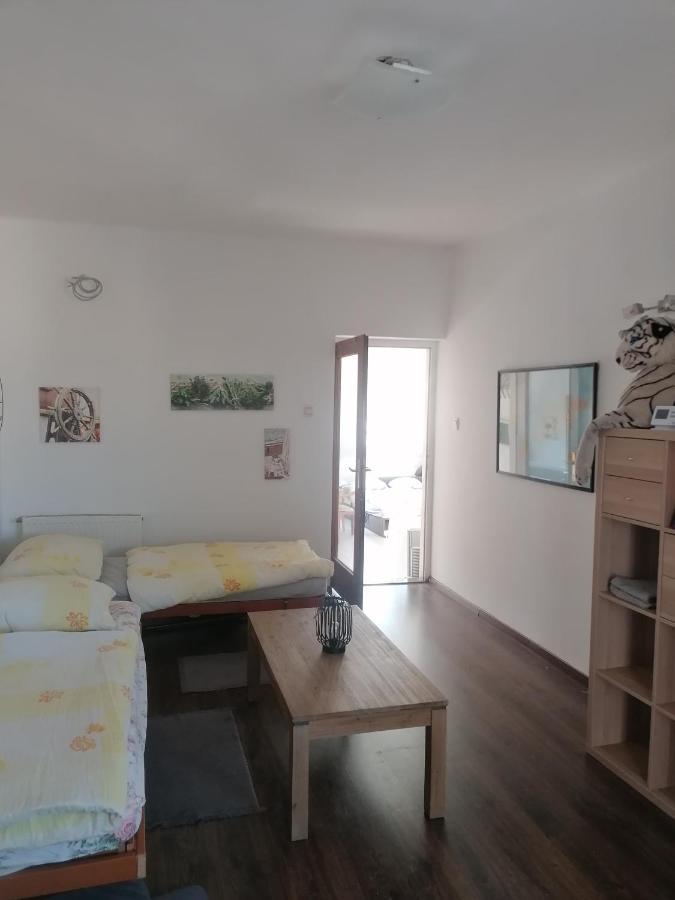 Ujkapu Sunshine Apartments Дьёр Экстерьер фото