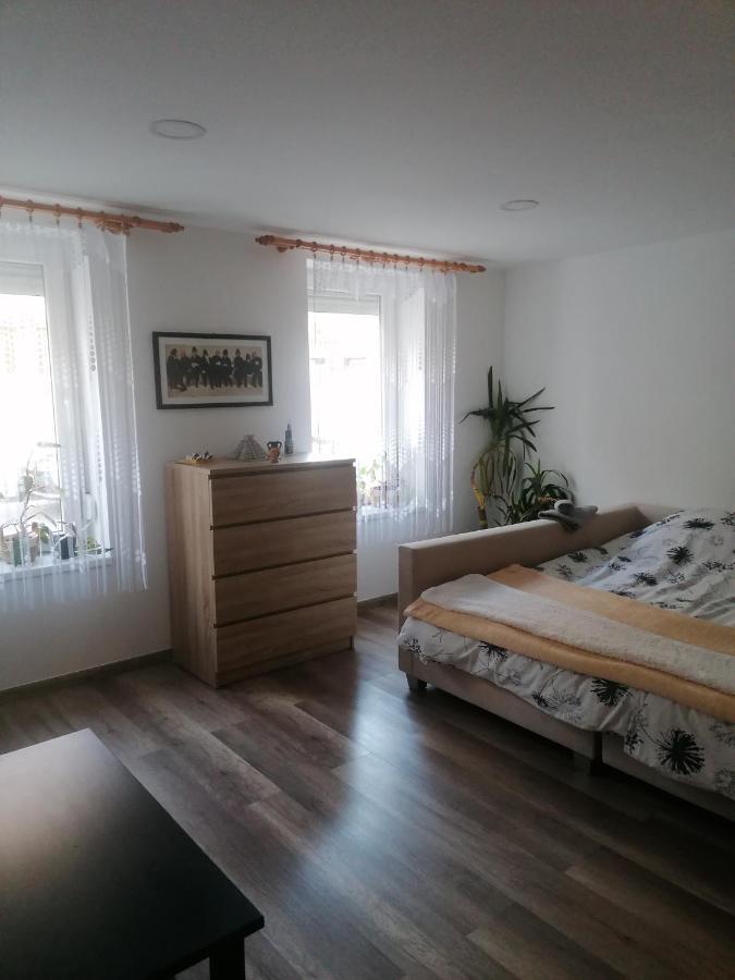 Ujkapu Sunshine Apartments Дьёр Экстерьер фото