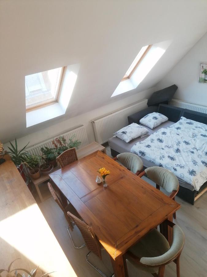 Ujkapu Sunshine Apartments Дьёр Экстерьер фото